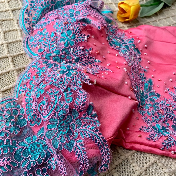 Prom/Homecoming/Wedding dress 🌷💖💖✨☺️ - Picture 3 of 5